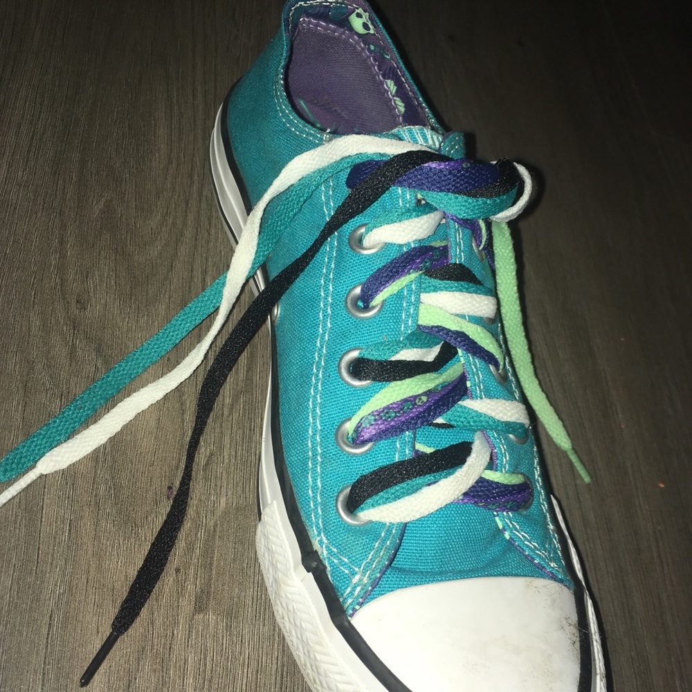 blue converse